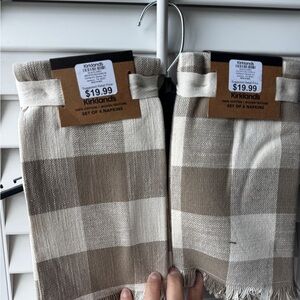 Set Of 2 (4 each) Kirklands Taupe Plaid Napkin Set